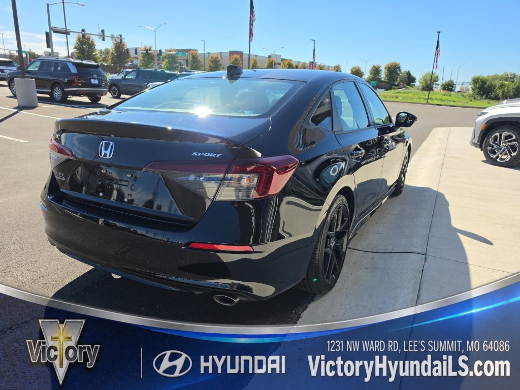 Used 2025  Honda Sport image 6