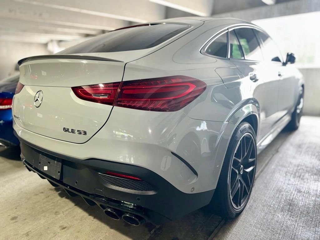 Used 2024  Mercedes-Benz GLE 53 AMG® image 3