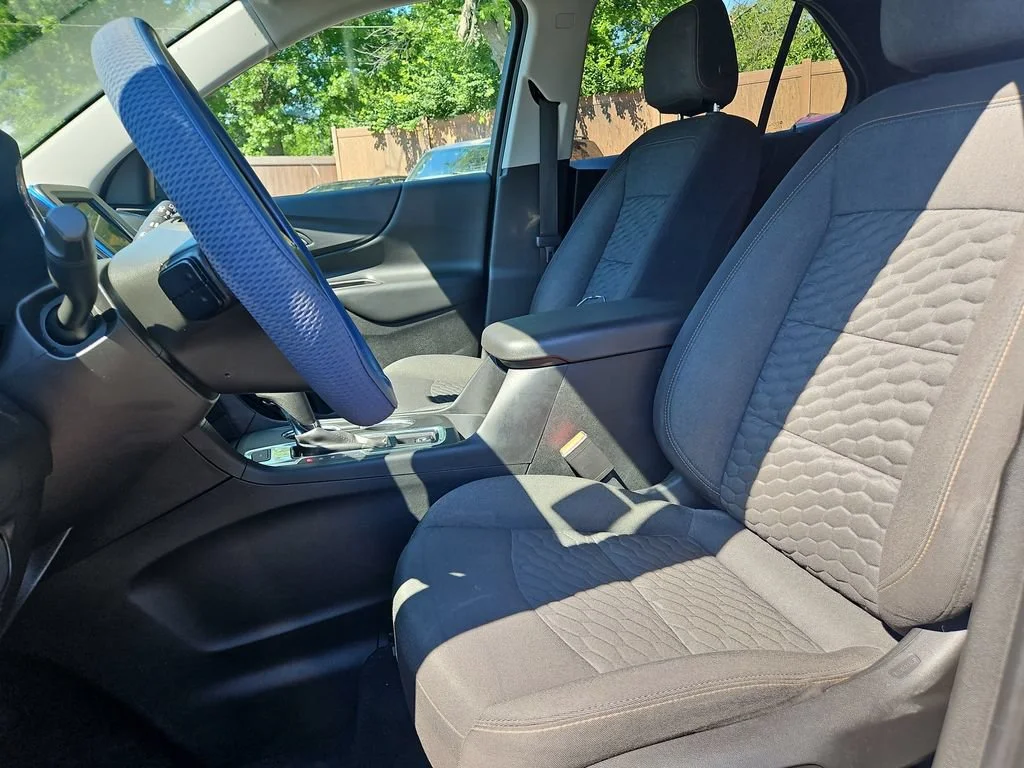 Used 2019 PACIFIC BLUE METALLIC Chevrolet LT image 18