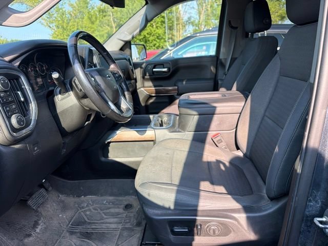 Used 2019 SHADOW GRAY METALLIC Chevrolet RST image 3