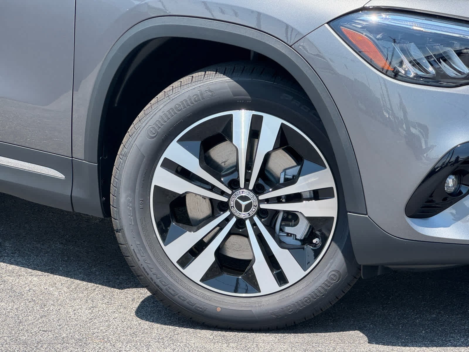 New 2026 Mountain Grey Metallic Mercedes-Benz GLA 250 image 2