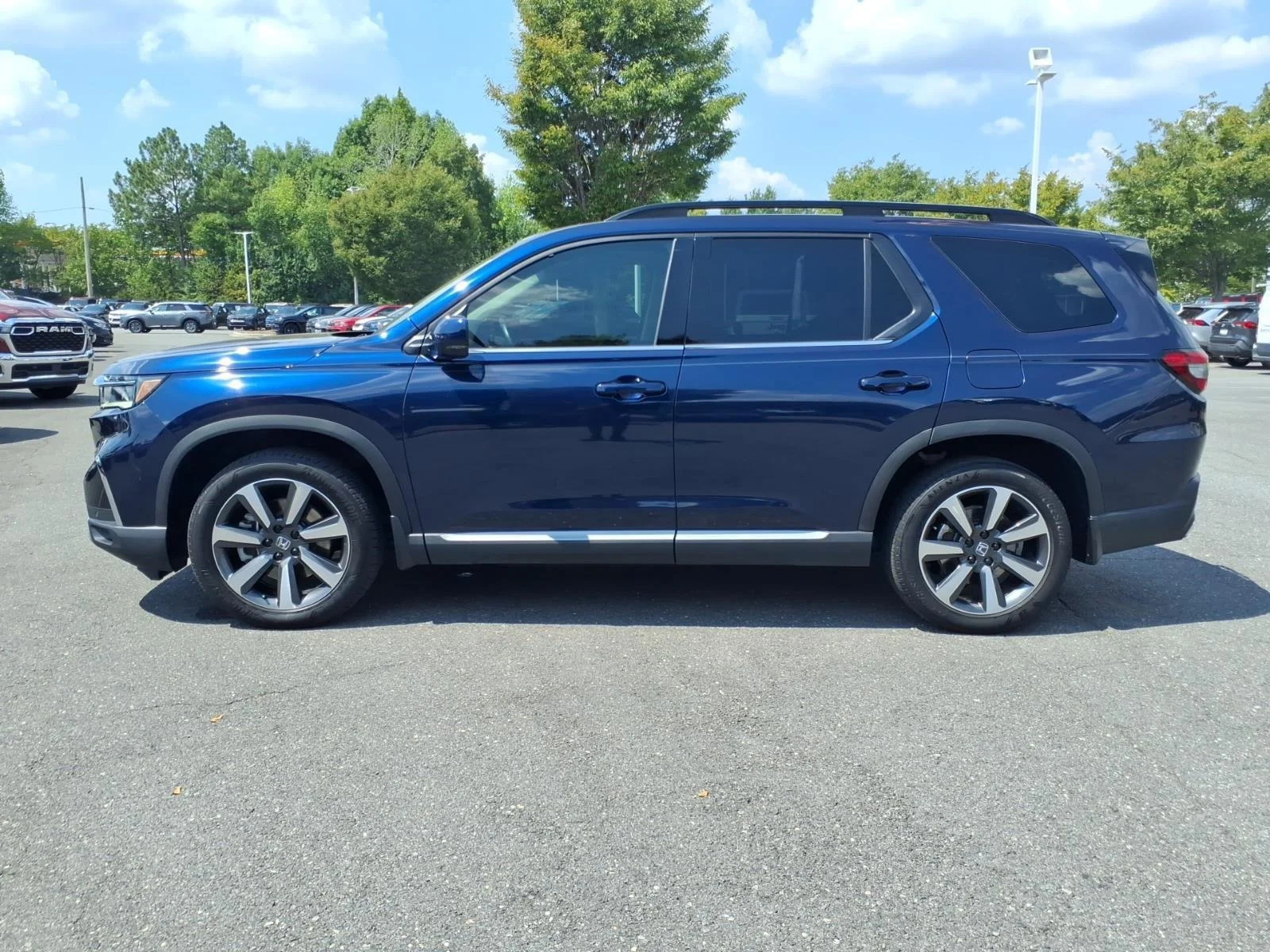 Used 2025  Honda Touring+ image 3