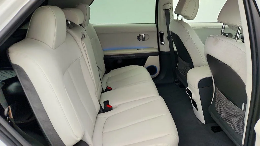 Used 2023 Atlas White Hyundai SEL AWD image 23