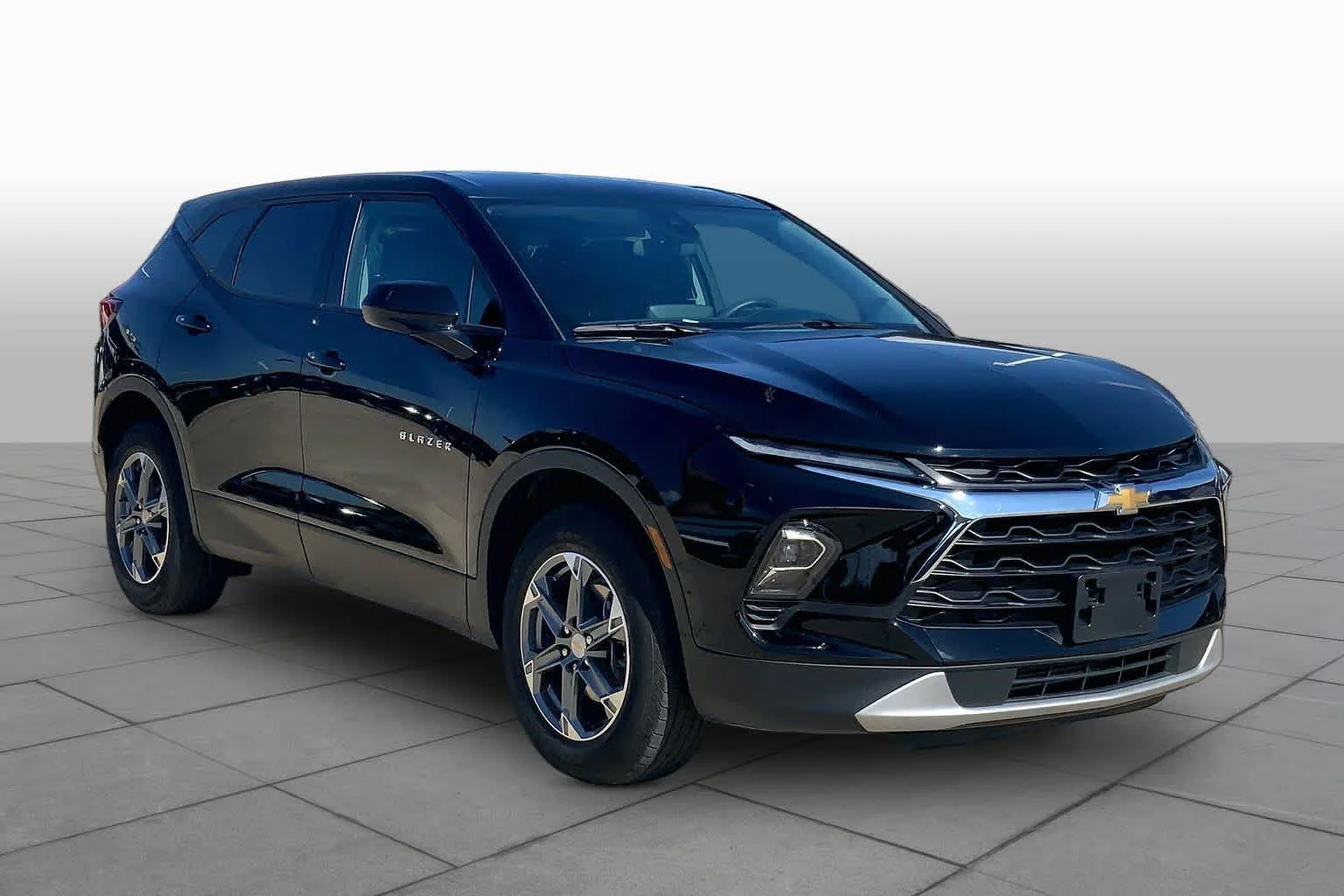 Used 2025 Black Chevrolet LT image 2