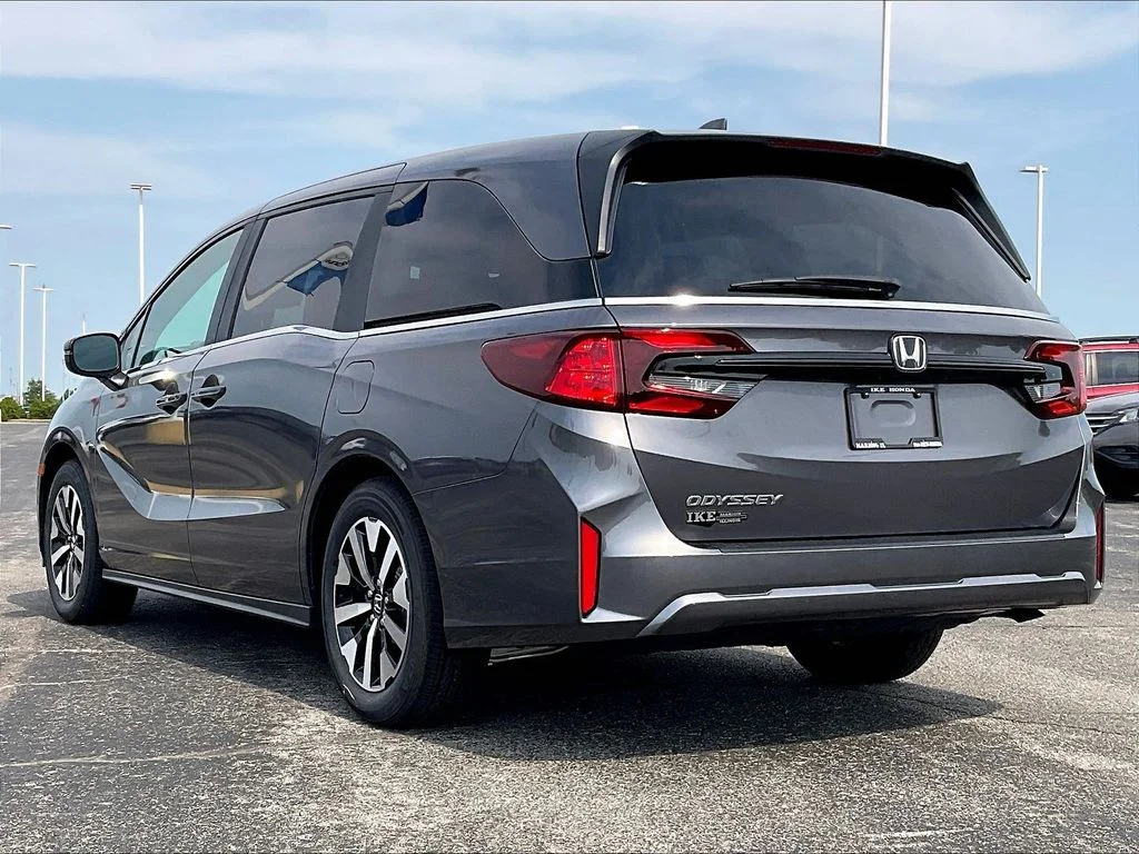 New 2026 Modern Steel Metallic Honda EX-L image 5