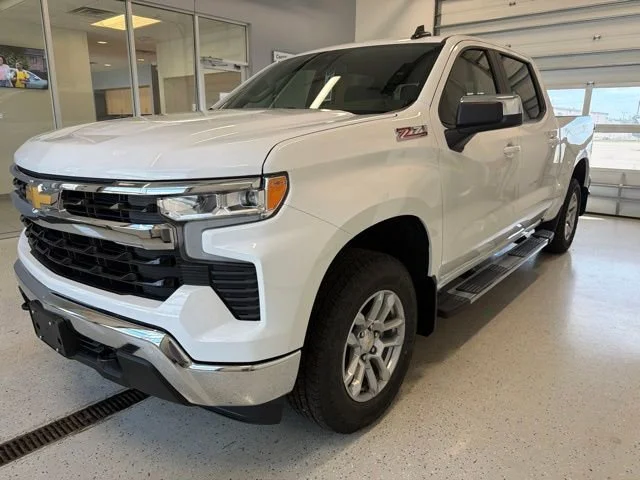 New 2026 Summit White Chevrolet LT image 8