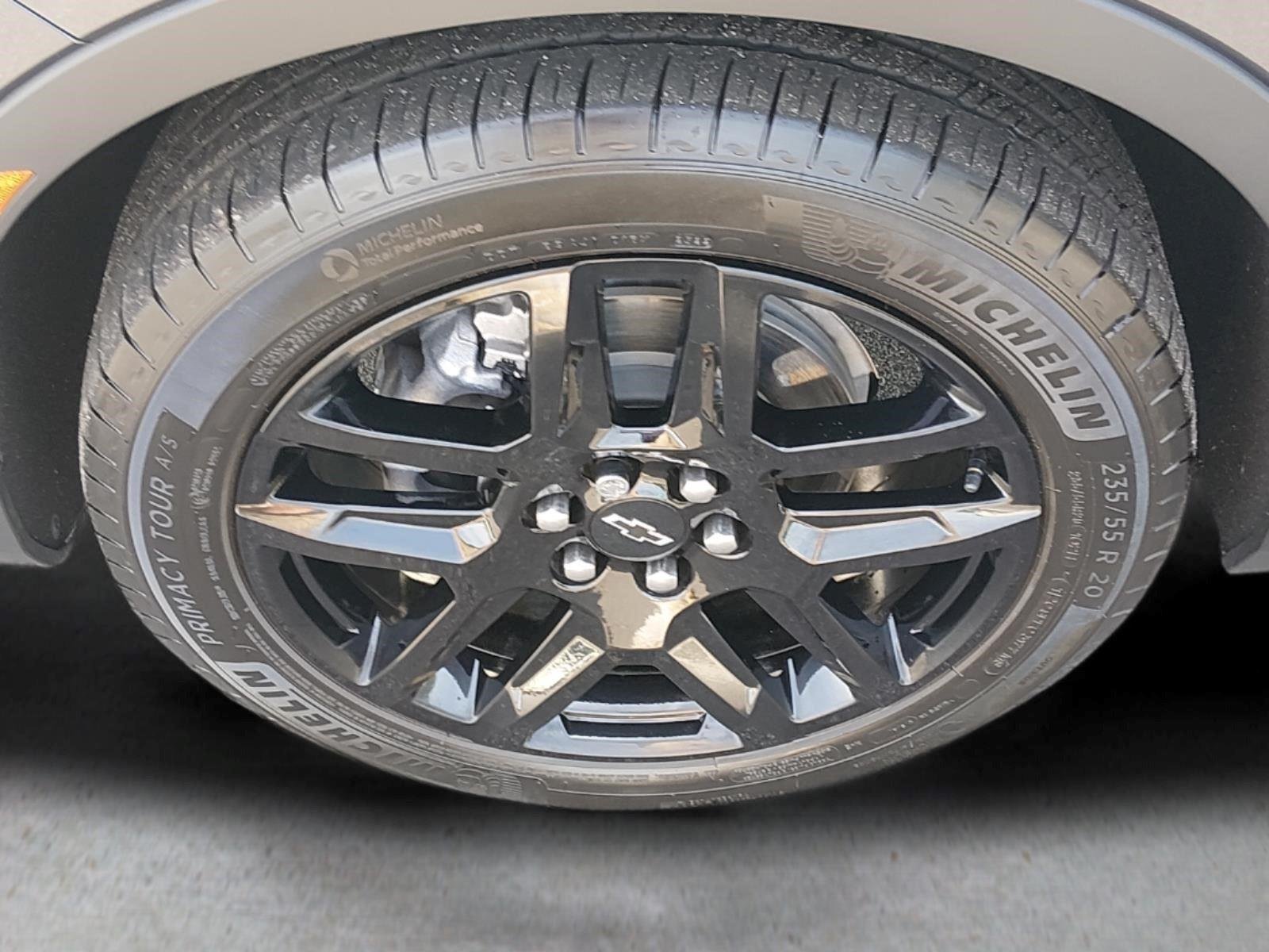 Used 2022 Iron Gray Metallic Chevrolet LT image 11