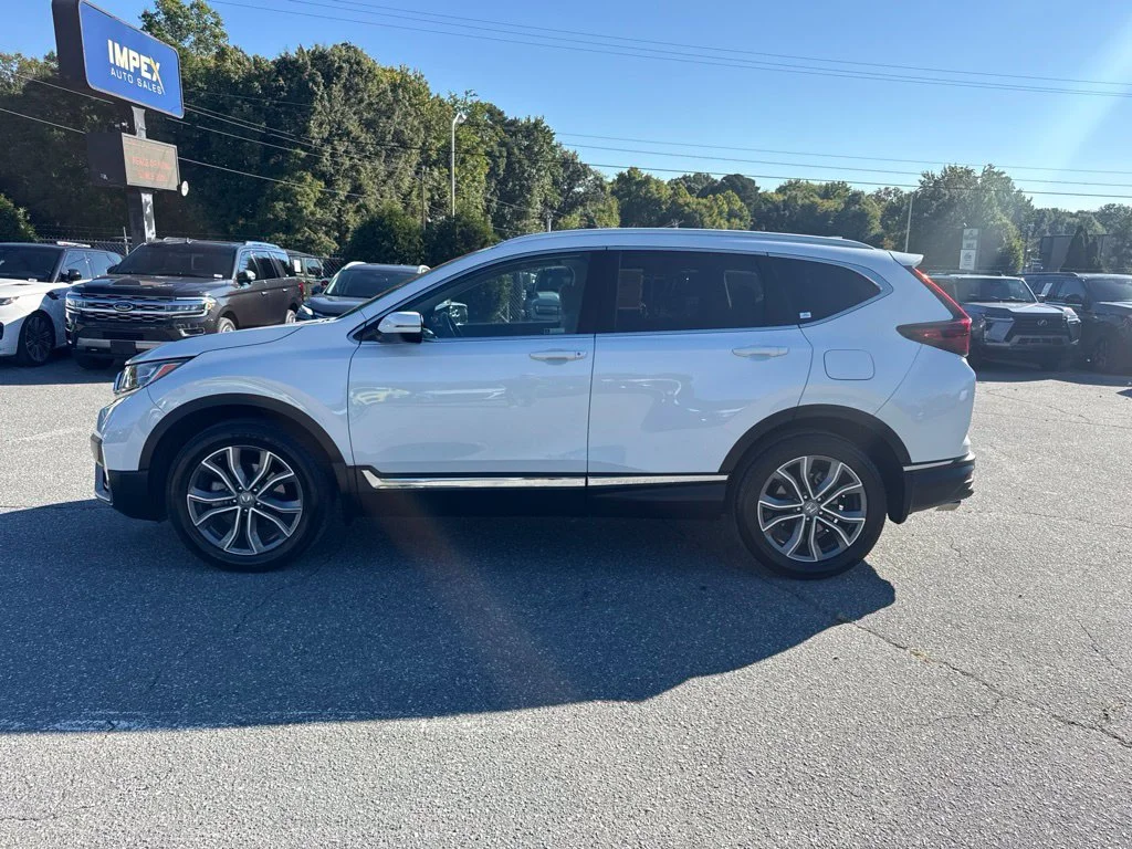 Used 2022  Honda Touring image 2