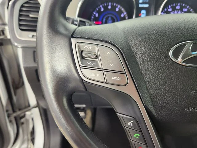 Used 2014 Silver Hyundai Base image 21