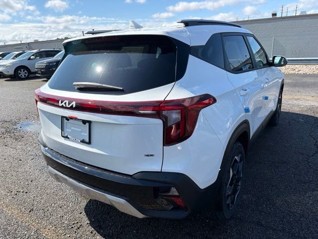 New 2026 Snow White Pearl Kia S image 7