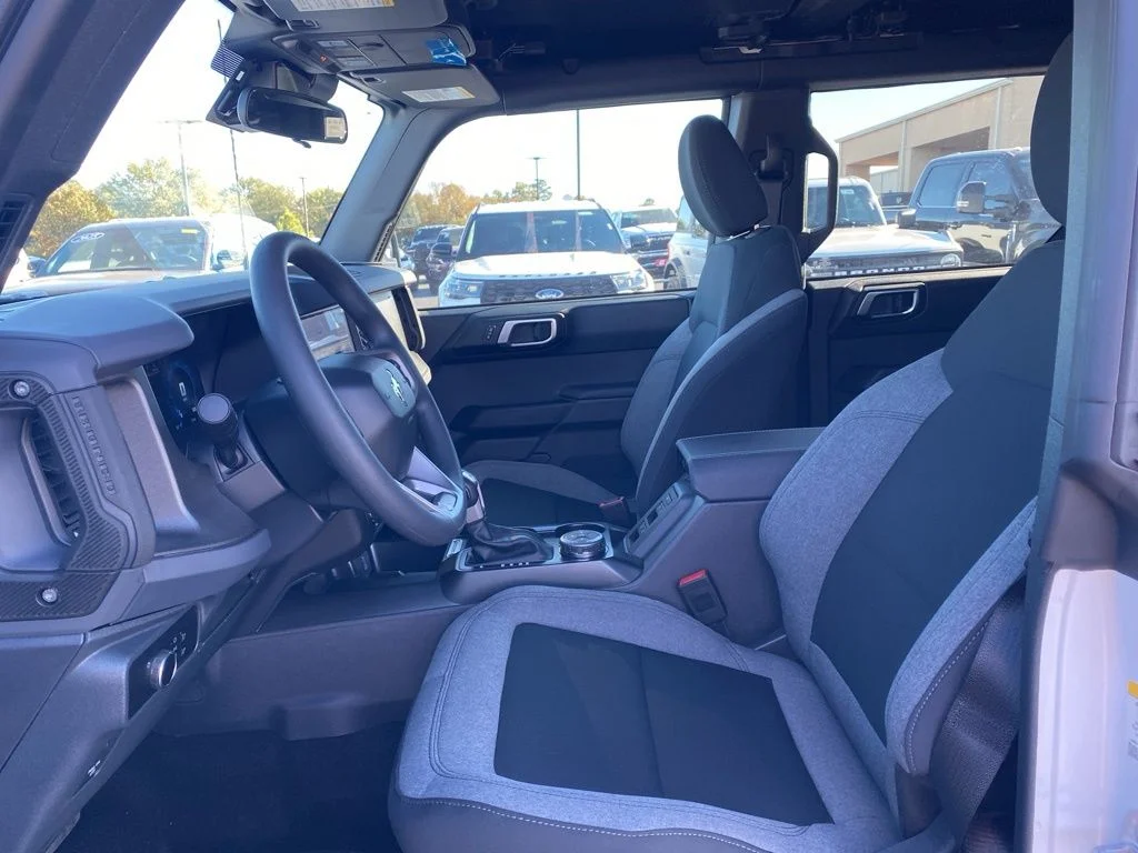 2025 Ford Bronco 4-Door Base - Photo 12