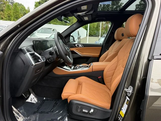 Certified Used 2024 Manhattan Green Metallic BMW xDrive40i image 19