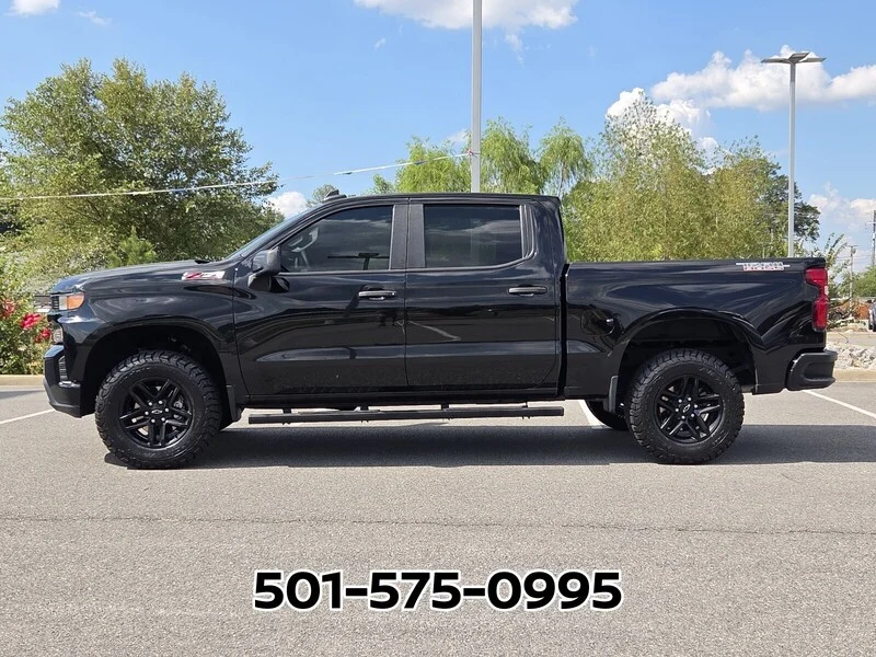 Used 2021 Black CHEVROLET 4WD CREW CAB 147" CUSTOM TRAIL BOSS image 2