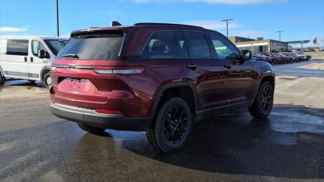 2026 Jeep Grand Cherokee Laredo - Photo 8