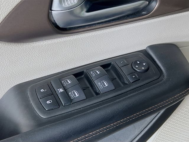 2019 Chrysler Pacifica Touring L Plus - Photo 9