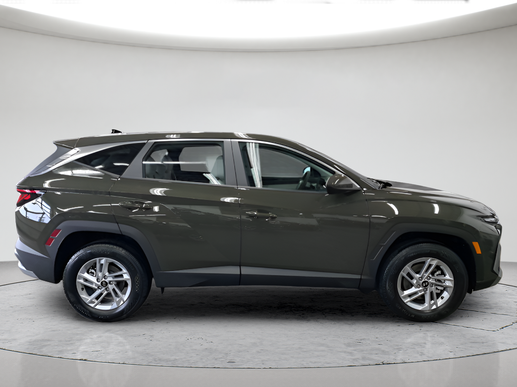 New 2026 Green Hyundai SE image 2