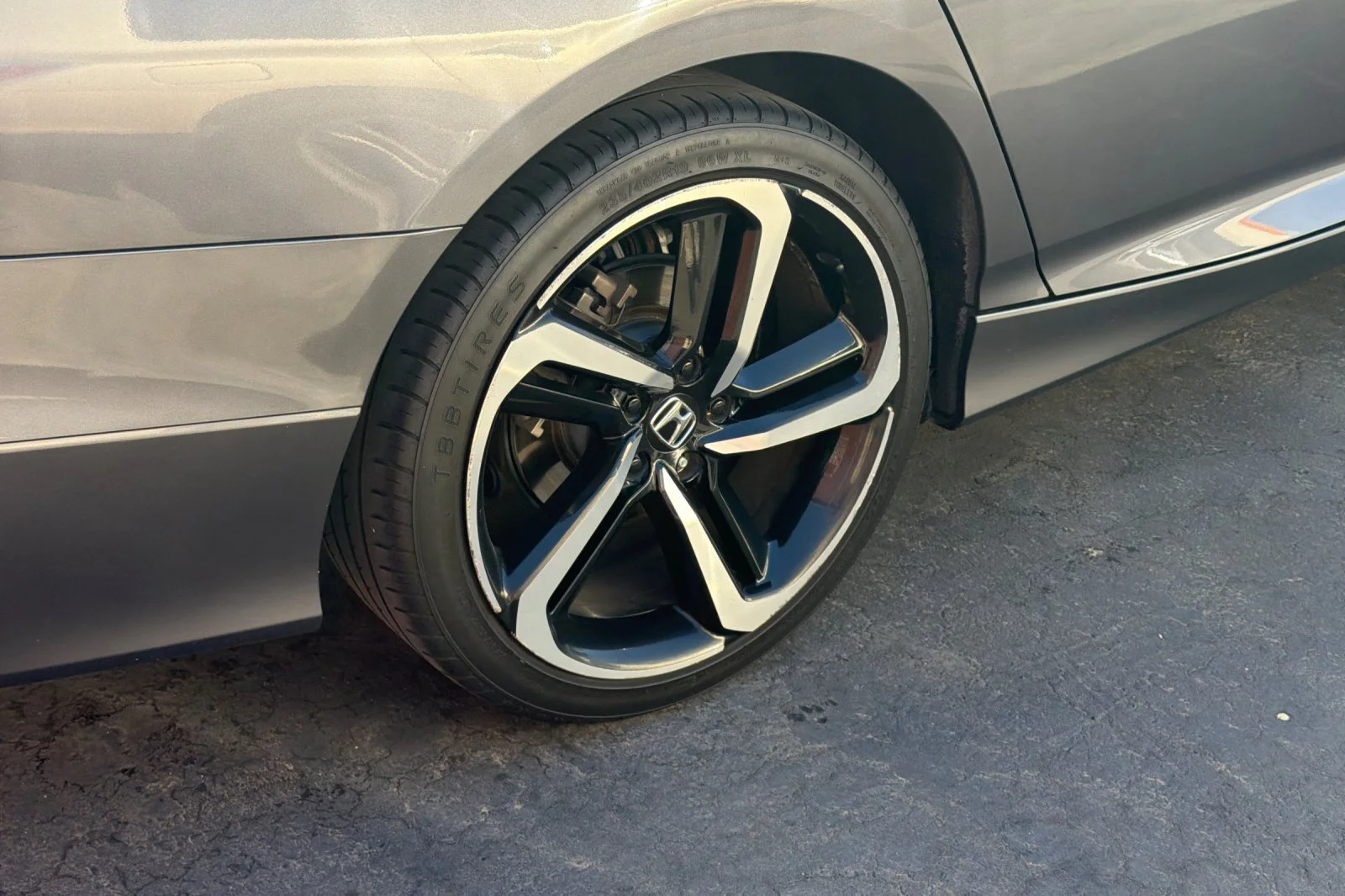 Used 2018 Gray Honda Sport image 4