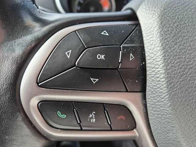 Used 2021 Velvet Jeep Limited image 19