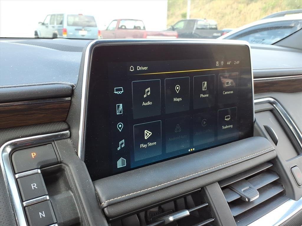 Used 2023 Iridescent Pearl Tricoat Chevrolet Premier image 17