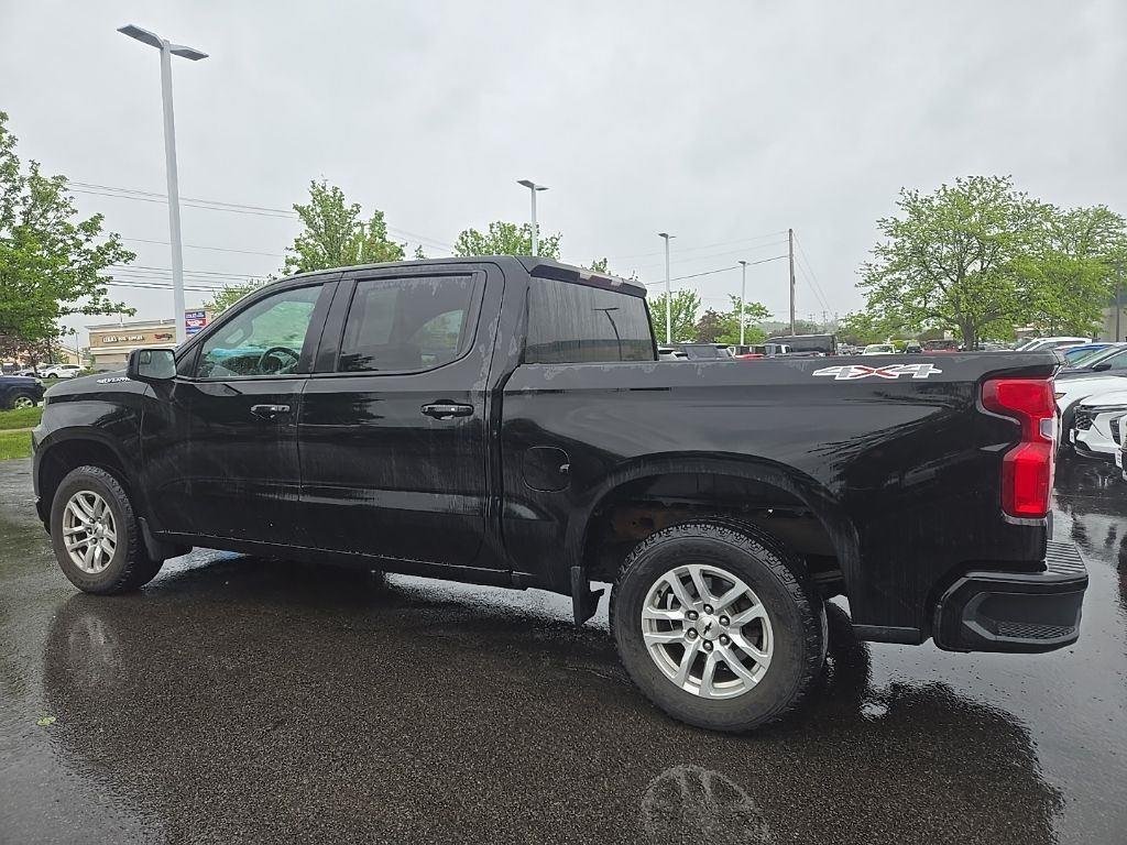 Used 2019 Black Chevrolet RST image 4