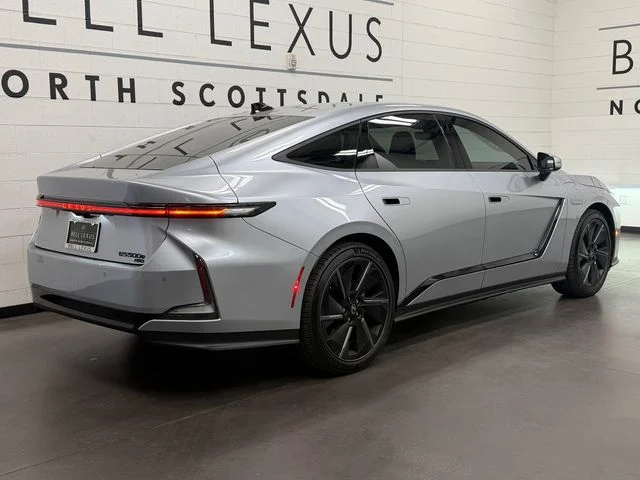 New 2026 Silver Lexus  image 4