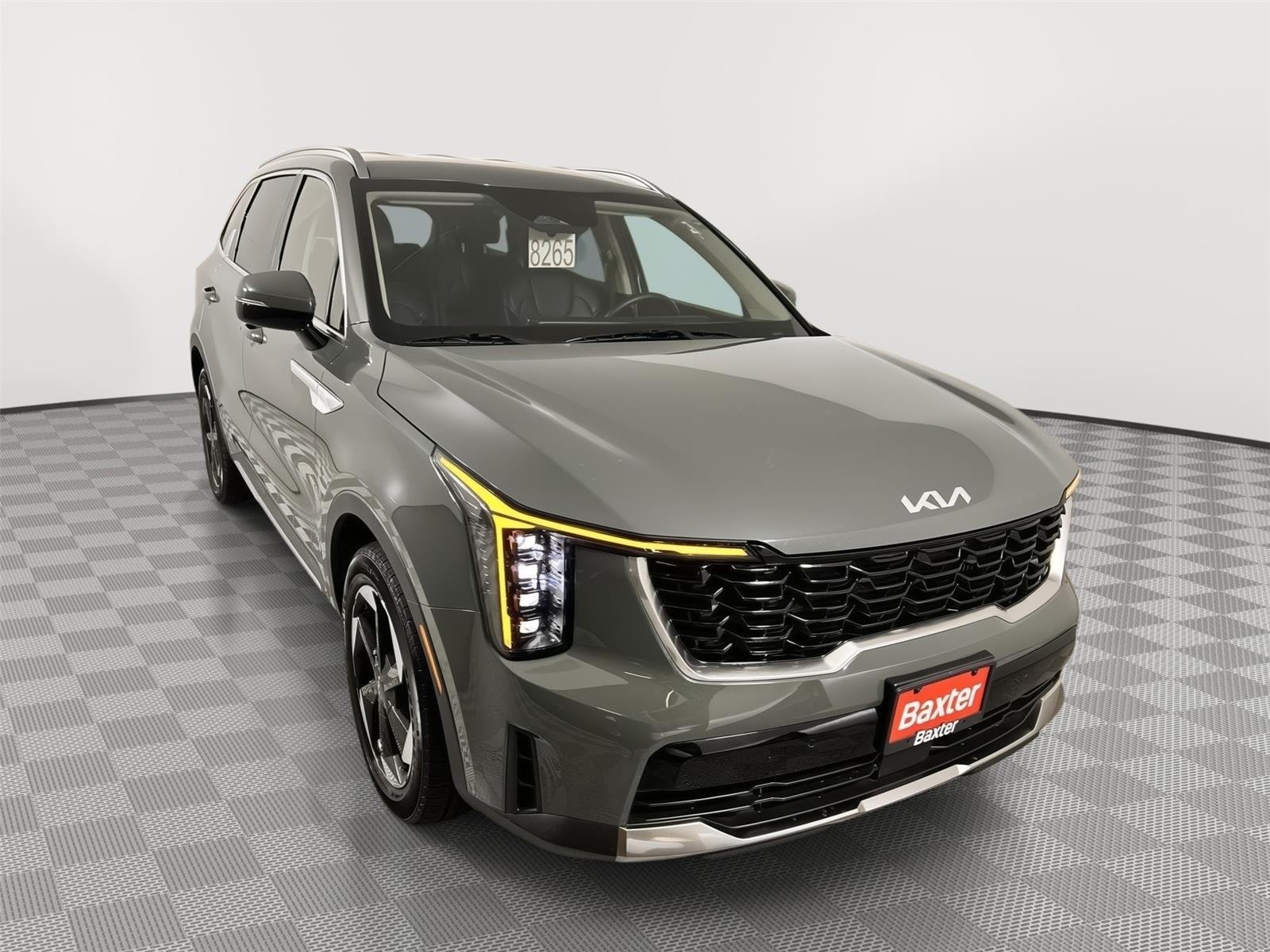 Used 2025 Cityscape Green Kia EX image 1