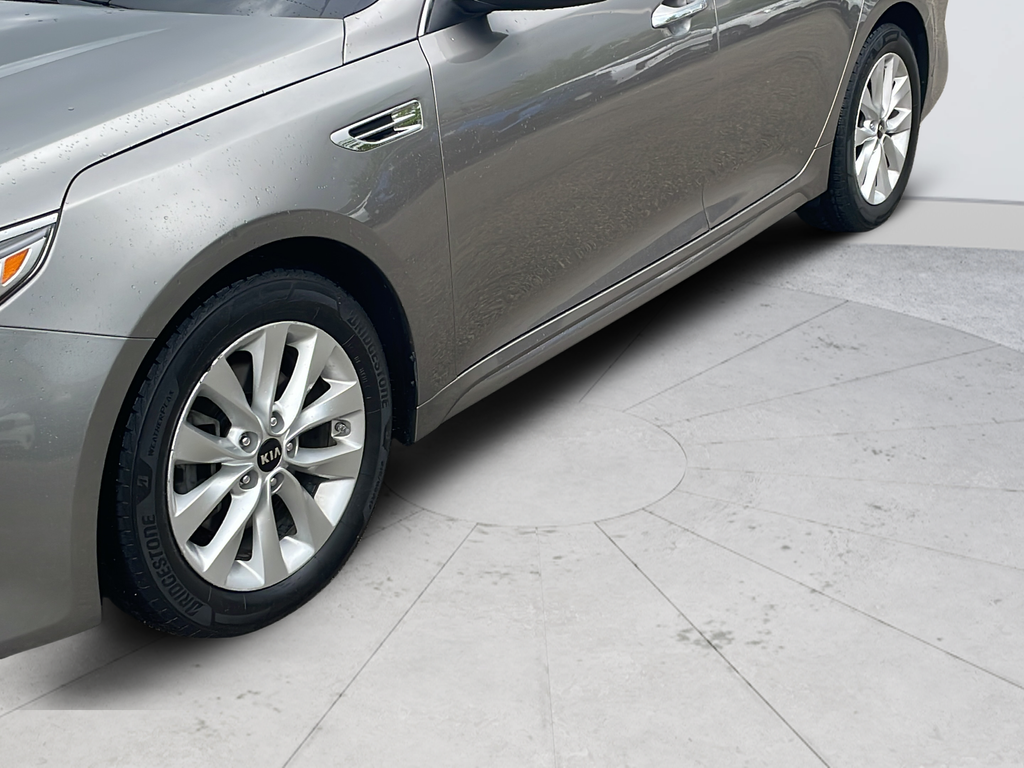 Used 2016 Gray Kia EX image 42