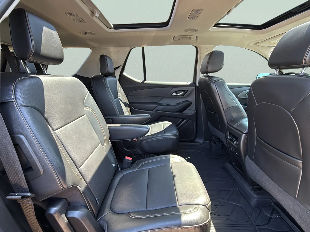 Used 2018 Mosaic Black Metallic Chevrolet Premier image 12