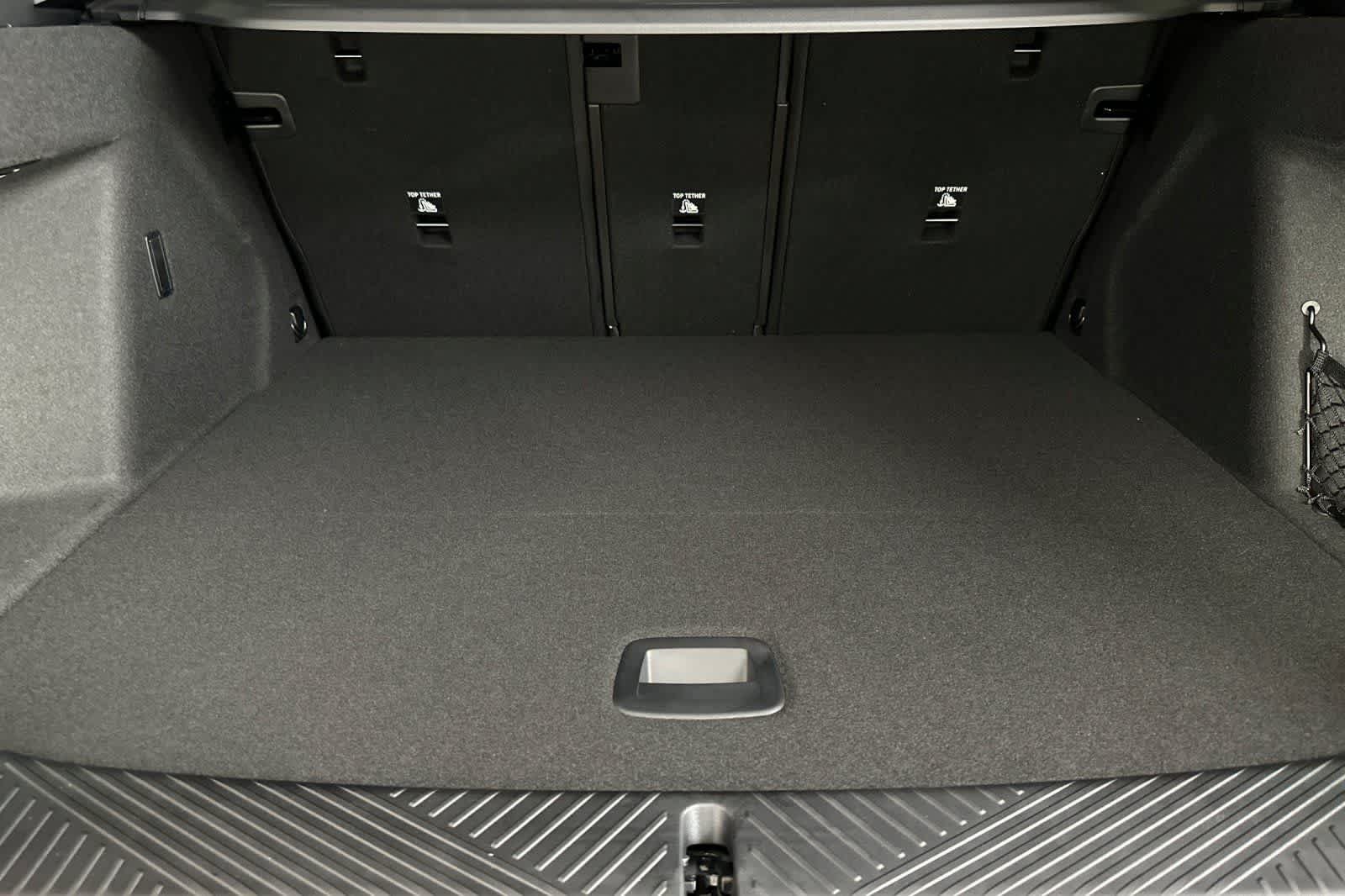 Used 2026 Skyscraper Grey Metallic BMW 30 xDrive image 15