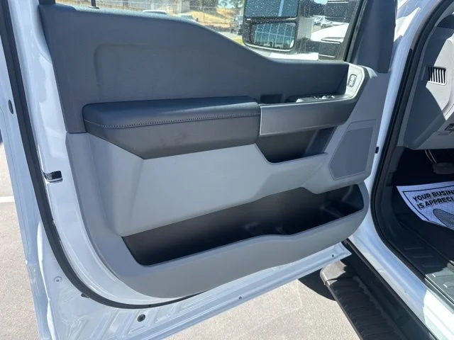2025 Ford F-350 Super Duty XL - Photo 18