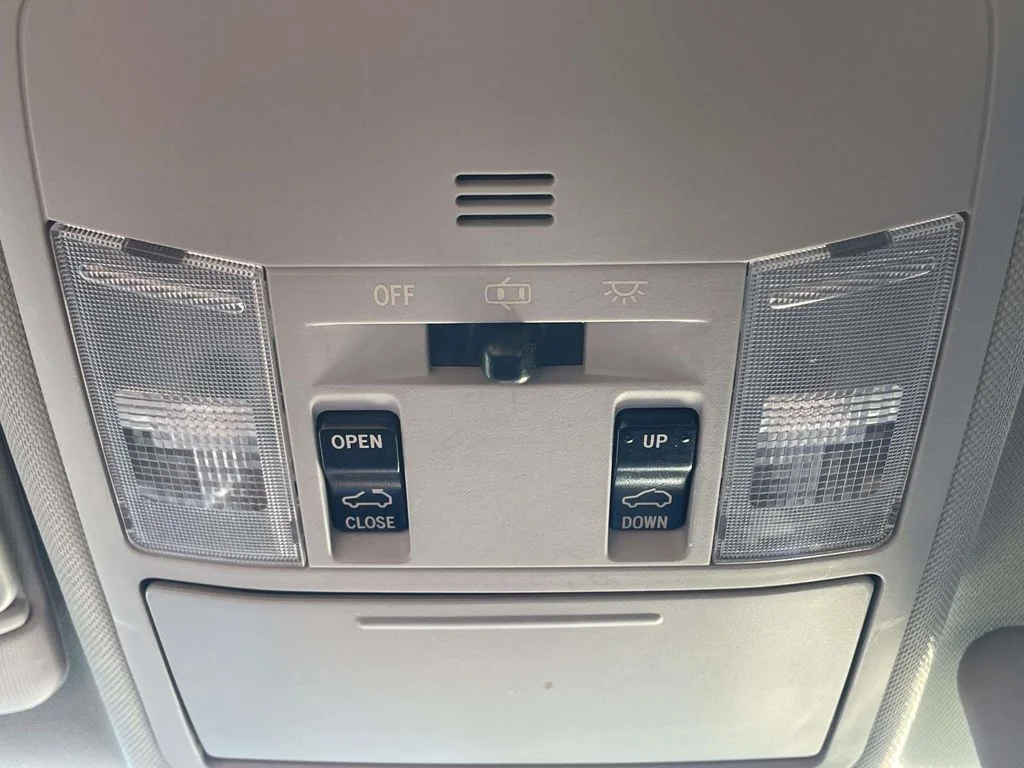Used 2016 Silver Sky Metallic Toyota XLE image 23