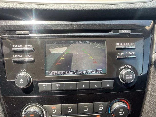 Used 2016 White Nissan S image 16