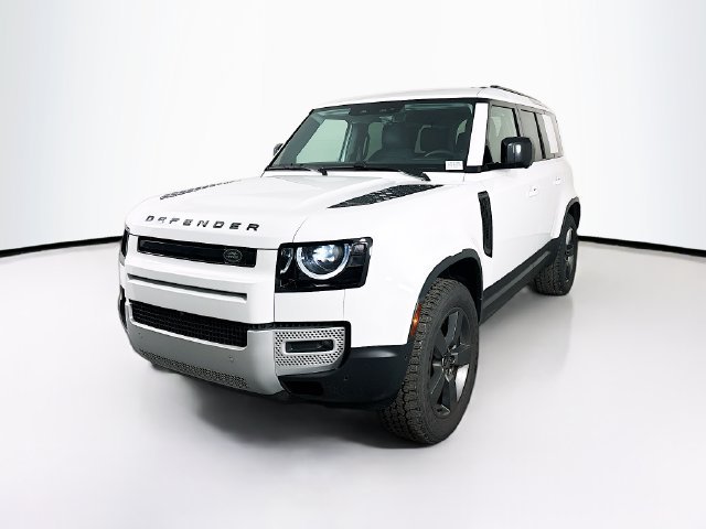 Used 2025 White Land Rover S image 1