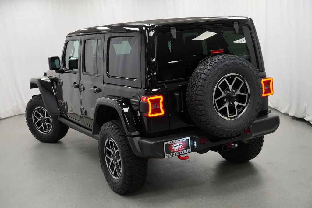 New 2026 Black Clear-Coat Exterior Paint Jeep Rubicon image 11