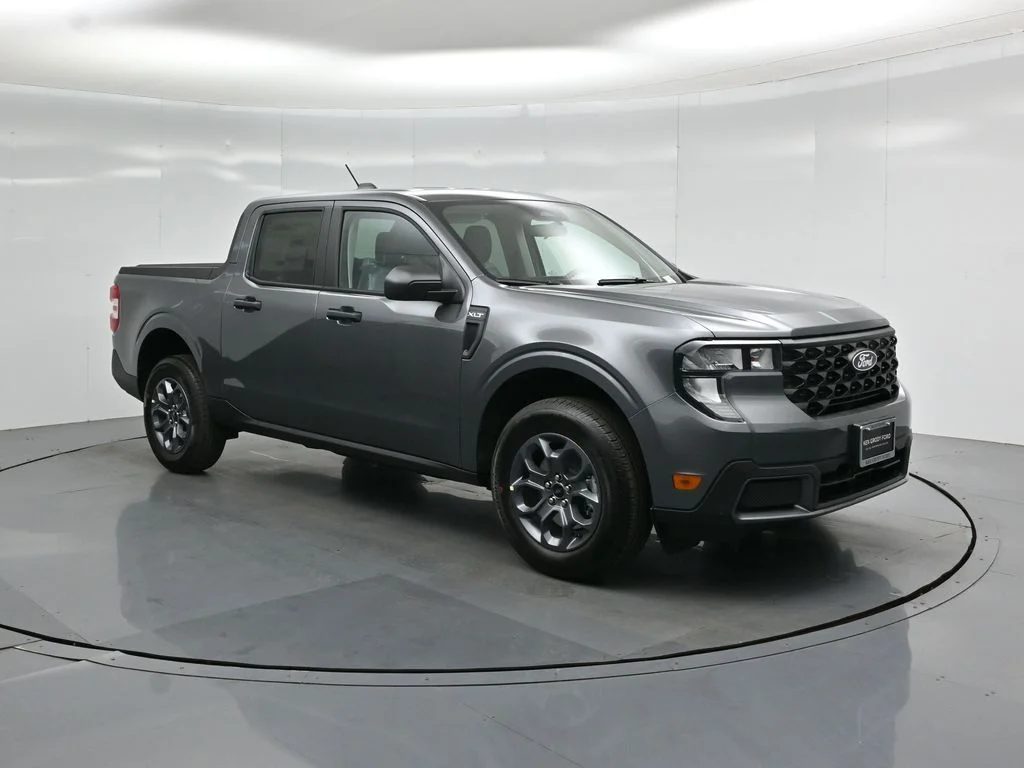 New 2026 Carbonized Gray Metallic Ford XLT image 50