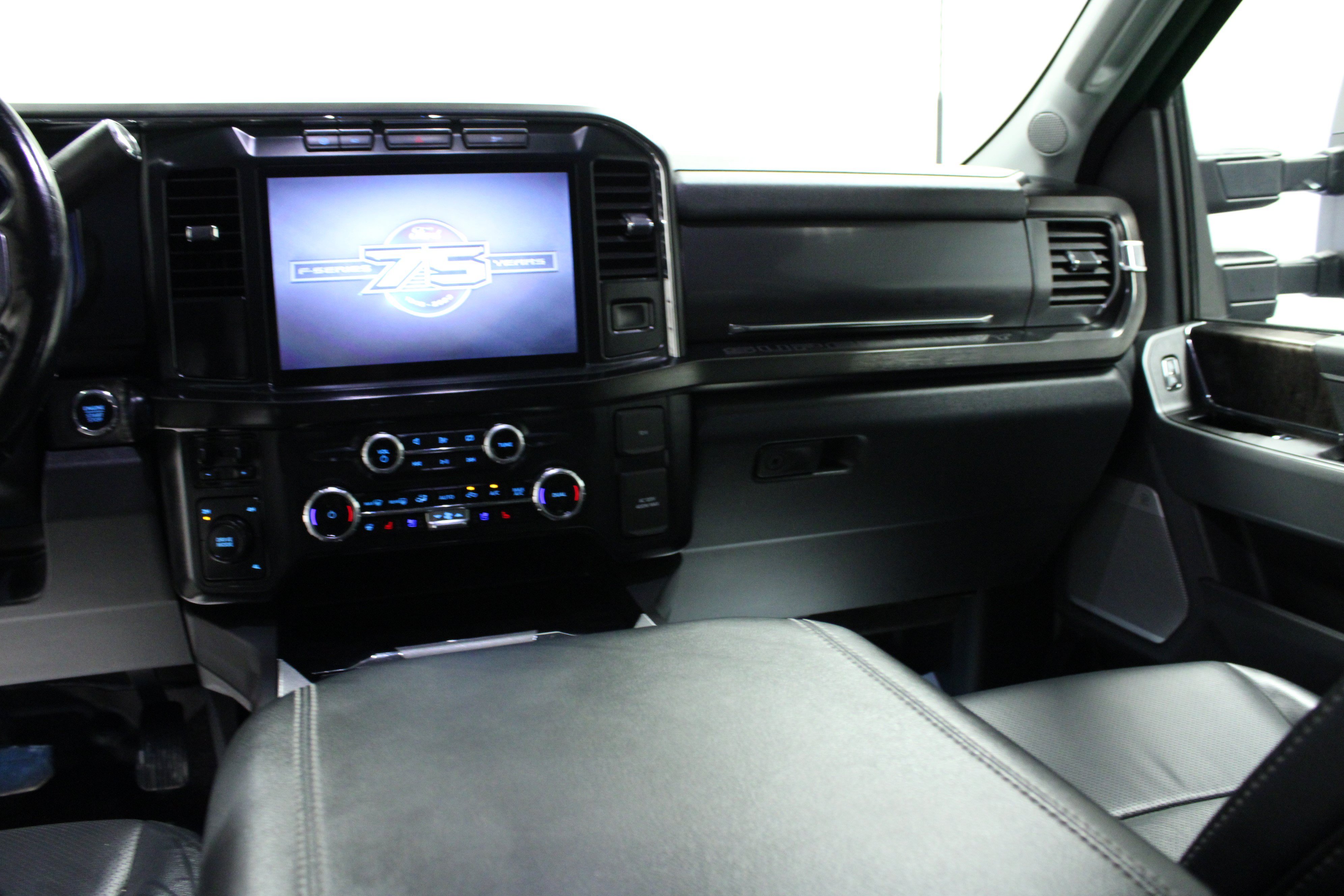 Used 2023 Carbonized Gray Metallic Ford LARIAT image 18