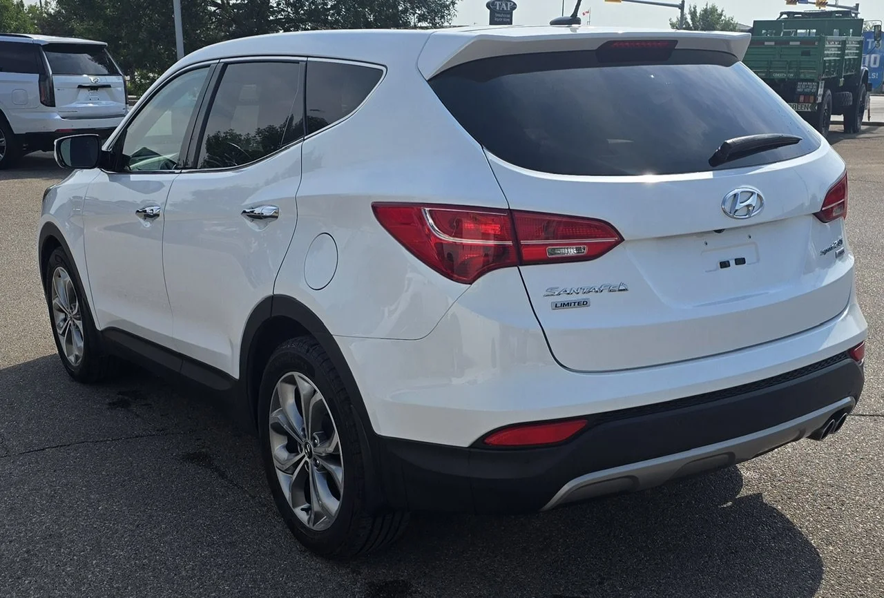 Used 2013 White Hyundai Limited image 3