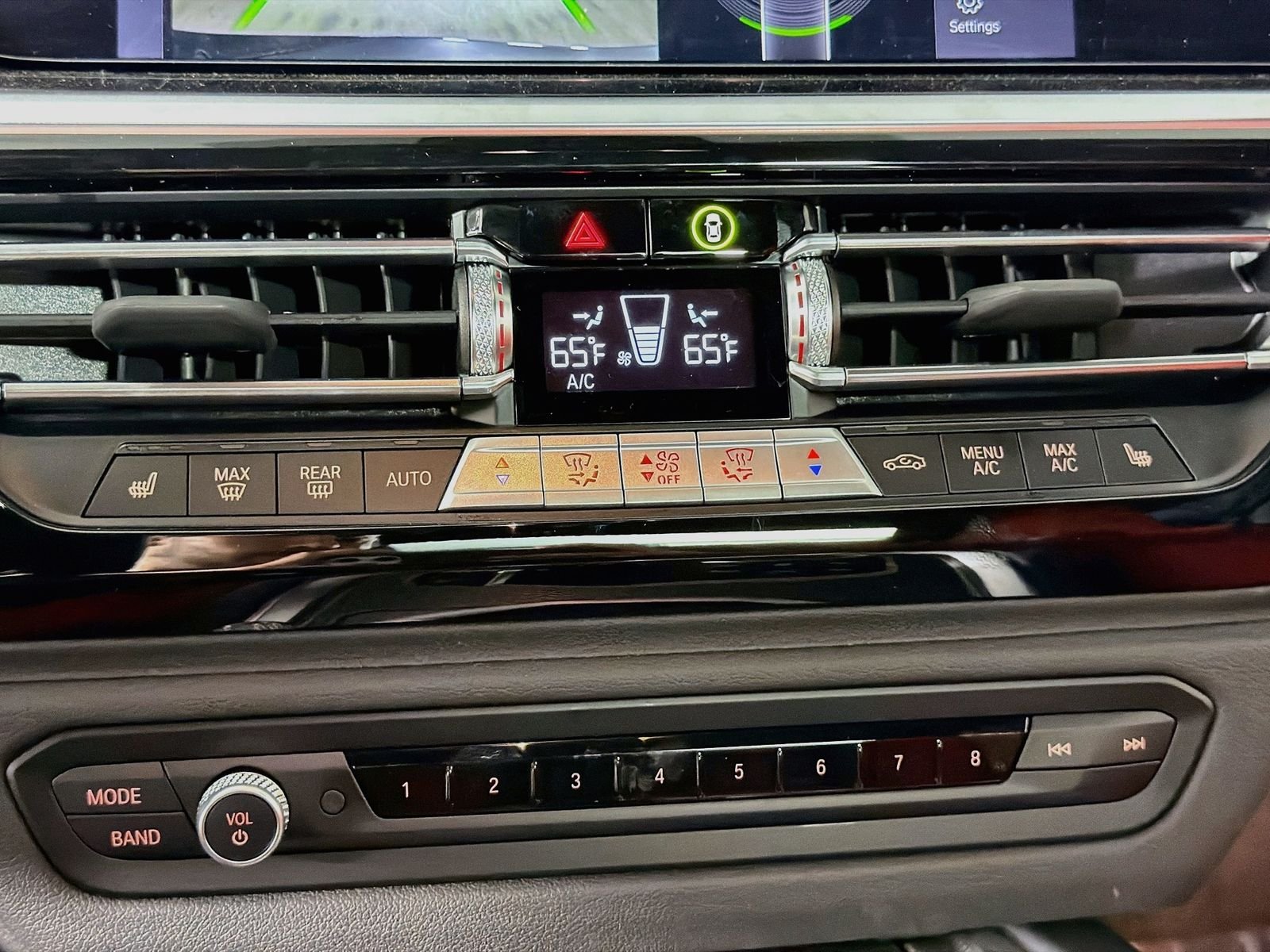 New 2026 Black Sapphire Metallic BMW sDrive30i image 16