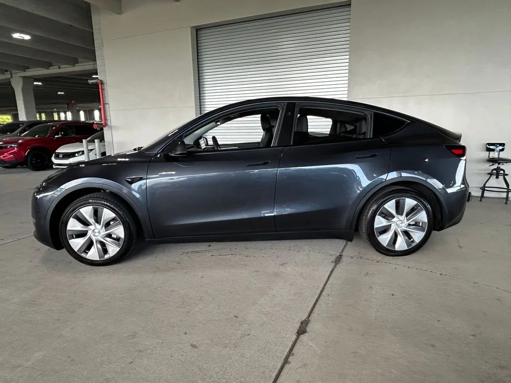2024 Tesla Model Y Long Range Dual Motor All-Wheel Drive's photo