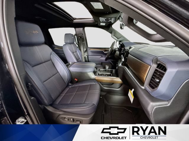 New 2026 Black Chevrolet High Country image 30