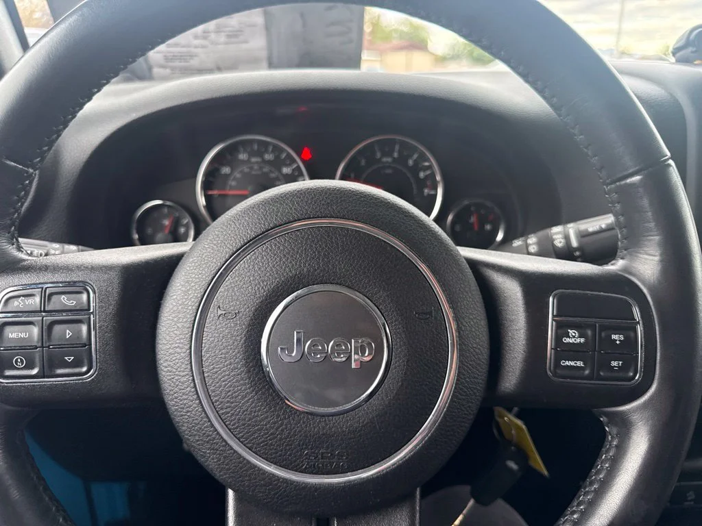 Certified Used 2017 Chief Clearcoat Jeep Unlimited Sport image 22