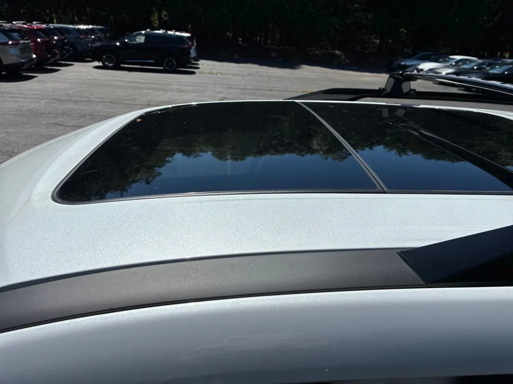 New 2026 Everest White Pearl TriCoat Nissan Platinum image 23