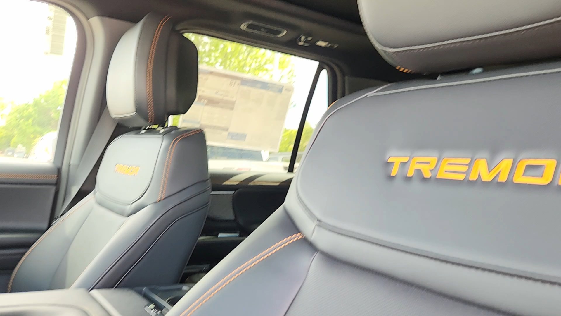 New 2026 Glacier Gray Metallic Tri-Coat Ford Tremor image 32