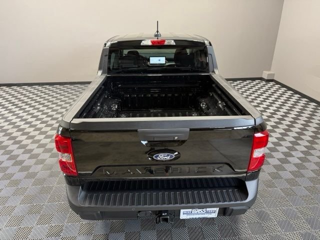 New 2026 Shadow Black Ford XLT image 12