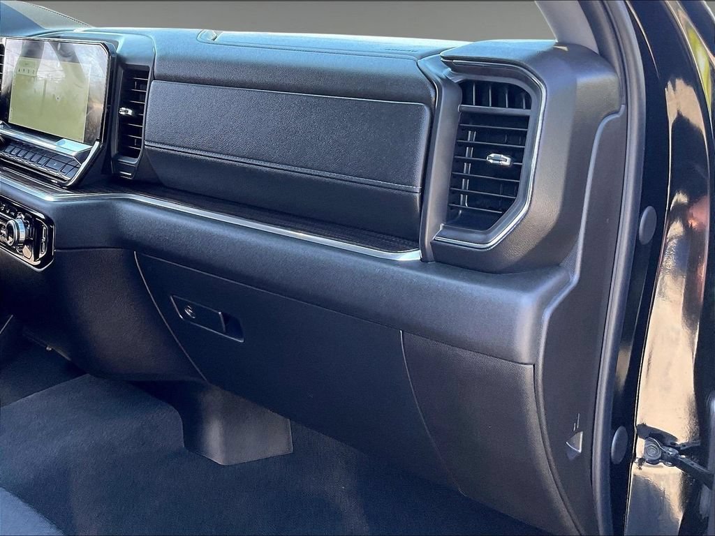 Used 2025 Onyx Black GMC Elevation image 13