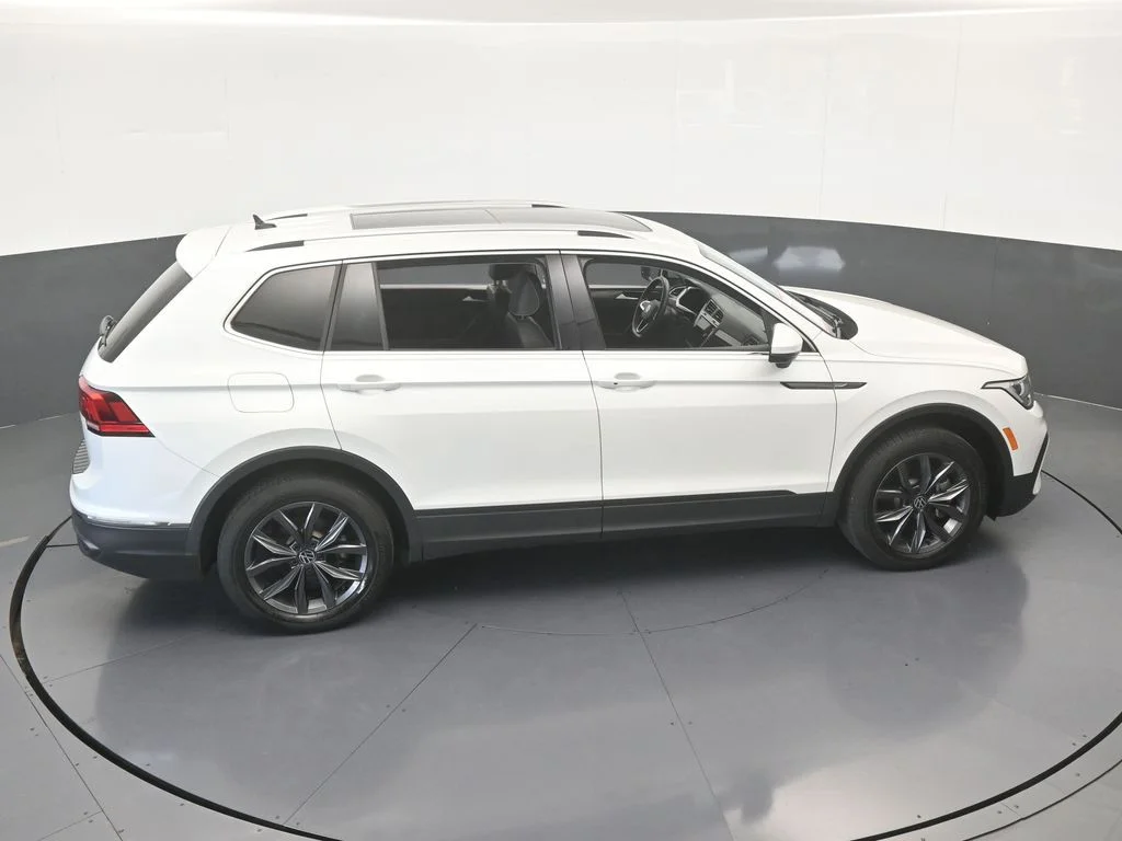Used 2023 White Volkswagen 2.0T SE image 53
