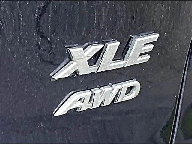 Used 2020 Blue Toyota XLE image 29