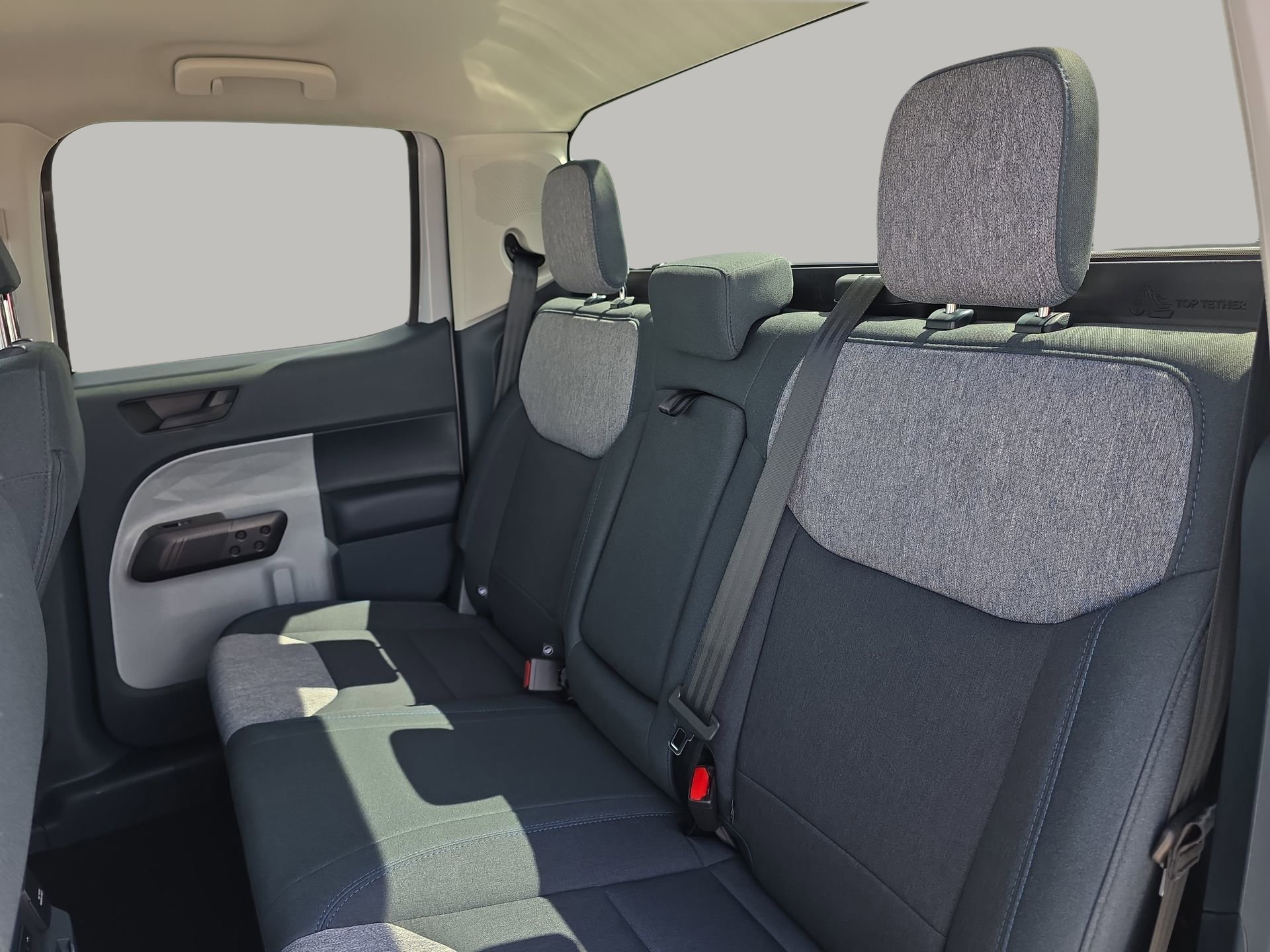 2025 Ford Maverick XLT - Photo 40