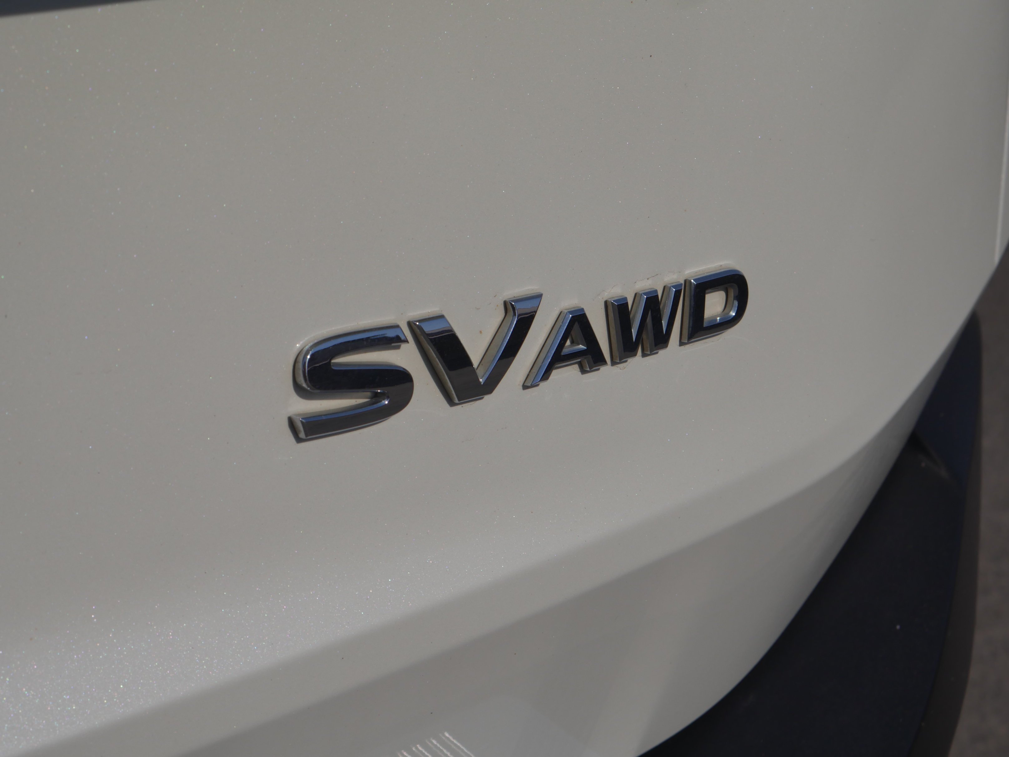 Certified Used 2023 Pearl White Tricoat Nissan SV image 18