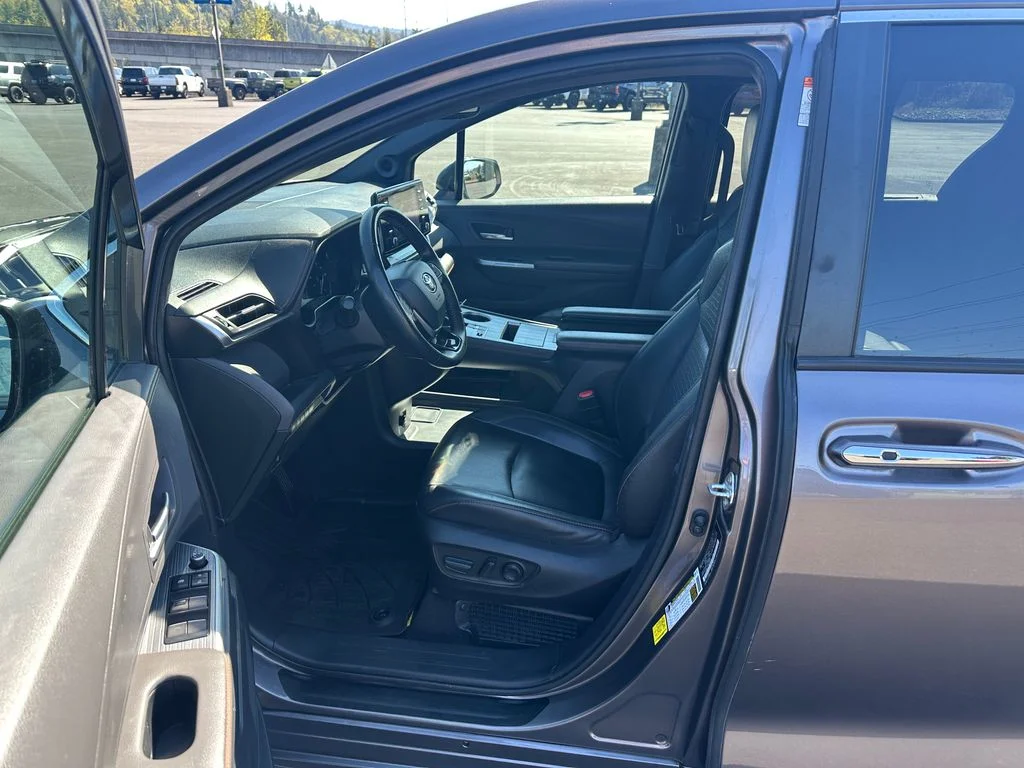Used 2022 Gray Toyota XSE image 13